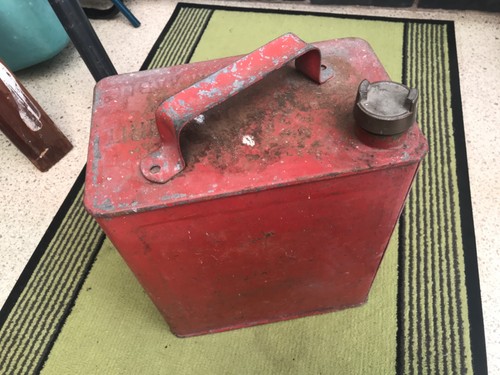 Vintage valor gallon metal - gallon,