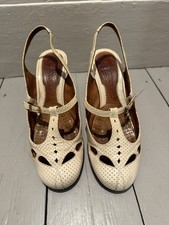 Chie Mihara White Heeled