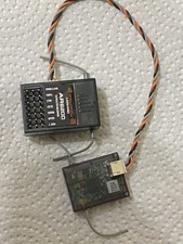 A pair of Spektrum AR6200 6 channel dsm2 receivers 