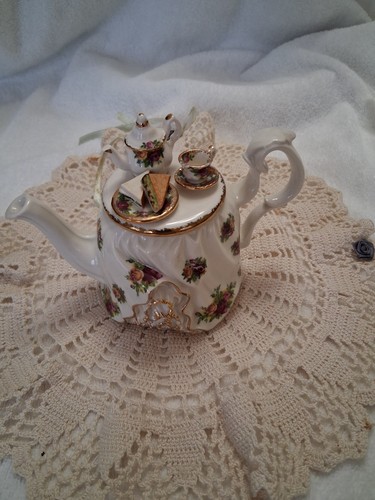 Vintage royal albert - vintage,