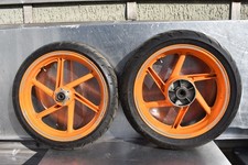 PAIR 2X HONDA CBR 400 RR NC29 REPSOL FRONT & REAR WHEELS 91P + VGC B/STONE TYRES
