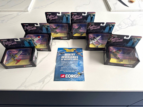 Corgi fighter scramble - corgi,