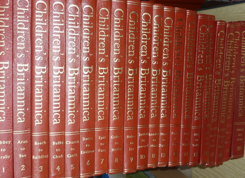 Childrens encyclopaedia - childrens,