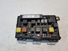 Vauxhall Zafira B Fuse Box Module Unit 1.6 Petrol Manual MPV 2009 OEM 13268301