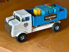Vintage Tri-ang Junior Series Lorry with Wooden Bricks – Late 1950s / Early 1960