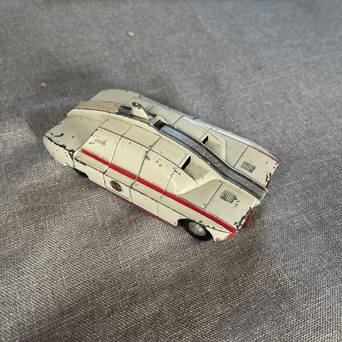 Dinky toys 105 captain - toys, scarlet