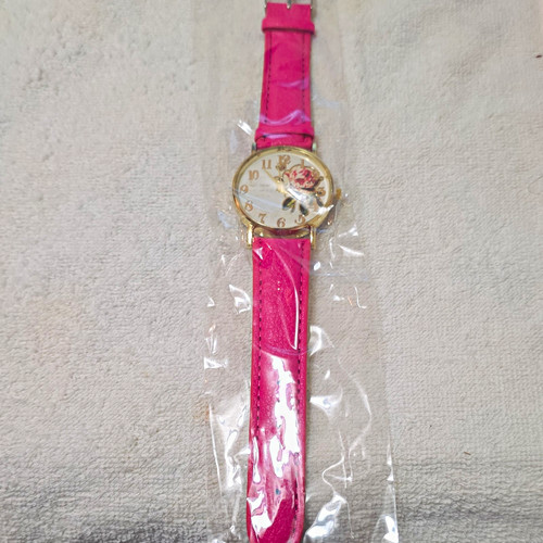 Women analog wristwatch - women’s,