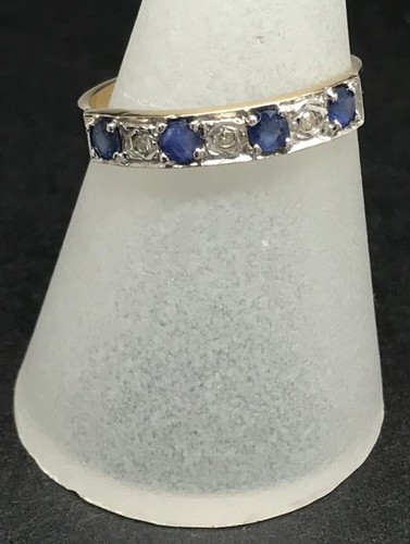 Sapphire and diamond - , 9ct