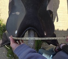 17.5 Inch Black Thorowgood GP Saddle T4 Changeable Gullet Black