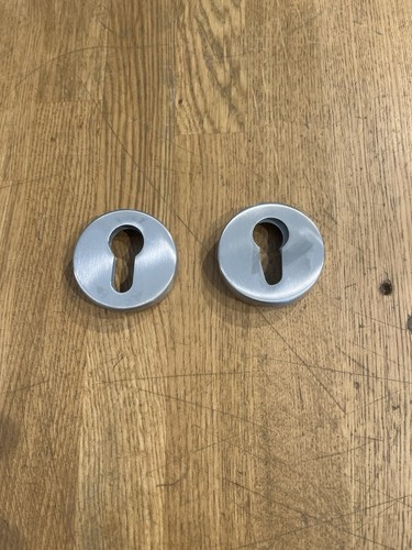 Satin stainless steel keyhole - steel,