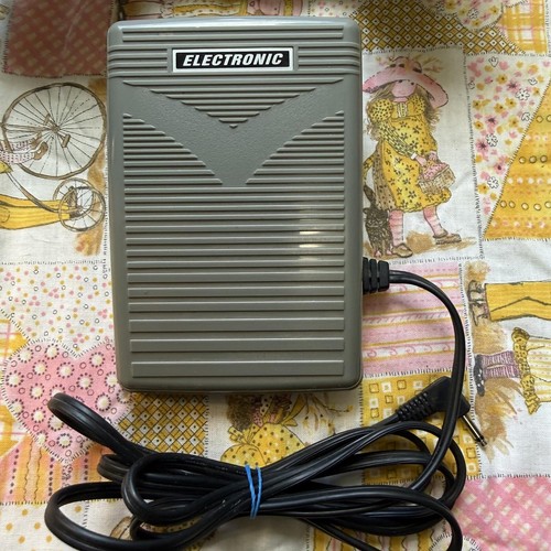 Singer futura sewing machine - futura,