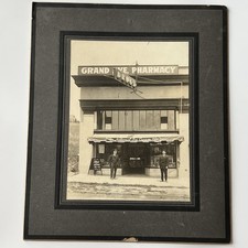 Antique Photograph Board Grand