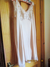 VINTAGE PRETTY BEIGE SILKY