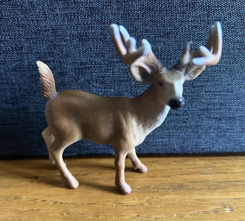 Schleich white tailed - white,