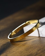 Vintage Gold Chunky Bangle