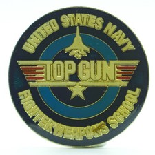 Vintage Top Gun US Navy Fighterweapons School Enamel Lapel Pin Badge - Gold Tone