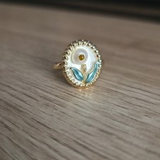 Freshwater Pear and Enamel