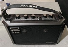 ROLAND Mobile Cube Battery Powered Portable Stereo Amplifier