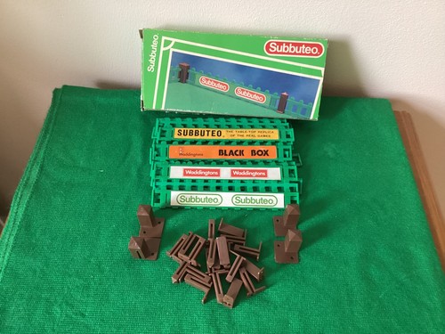 Subbuteo pitch fence surround