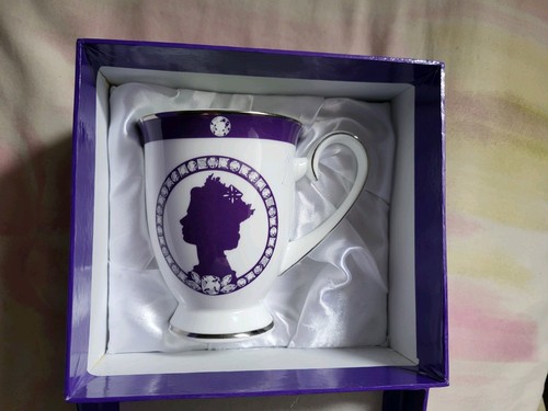 Commemorative fine bone china - fine,