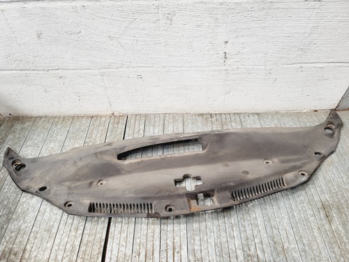 Lexus 300h upper cover - lexus, is
