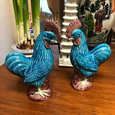 PAIR CHINOISERIE TURQUOISE BLUE PORCELAIN CERAMIC ROOSTER ROOF TILES STATUES