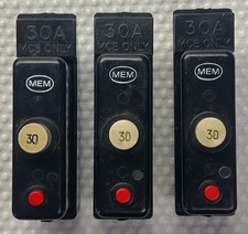 MEM 30A, Circuit Breaker