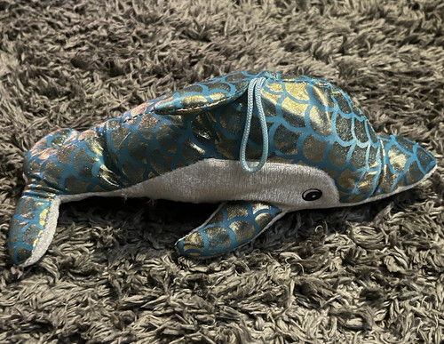 Blue white dolphin - blue,