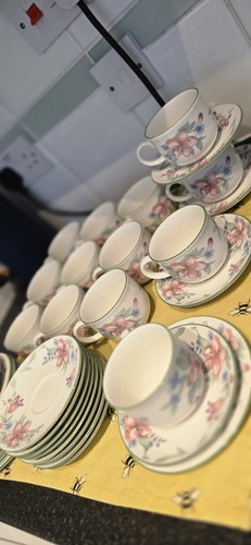 Royal doulton hallmark - £38,