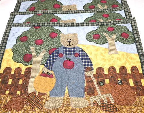Quilted applique placemats - applique, set