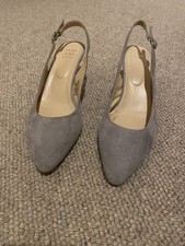 Slingback Shoes in Nubuck by