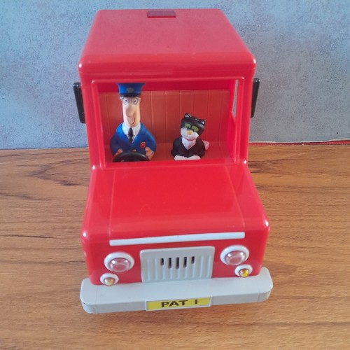 Musical postman pat and jess - pat,