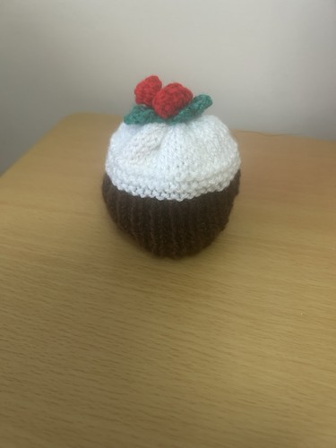 Christmas pudding knitted - pudding,