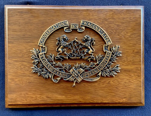 Brass plaque wood - wood, compagnie
