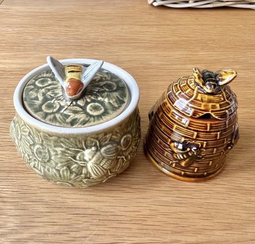 Pair vintage bee honey - vintage,