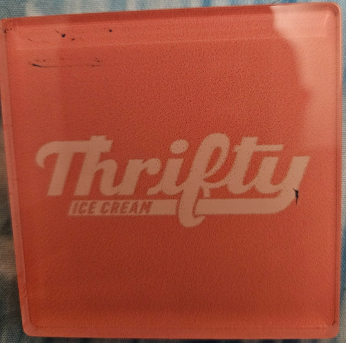Thrifty ice cream fridge - ice,