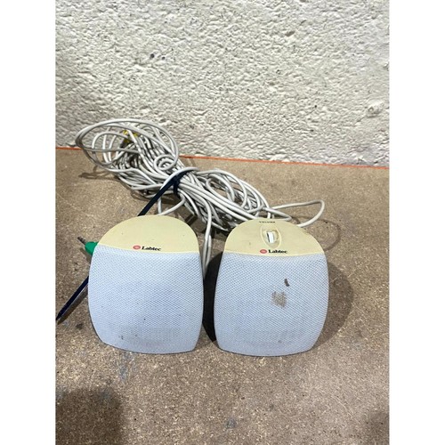 Pair labtec computer - pair,