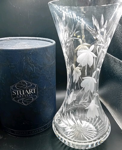 Stuart crystal daffodil - stuart,