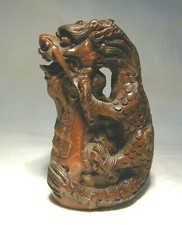 NETSUKE  CARVED BOXWOOD