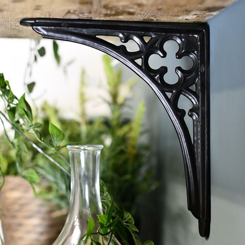 New cast iron - cast,