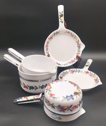 Lot porcelain pots and pans