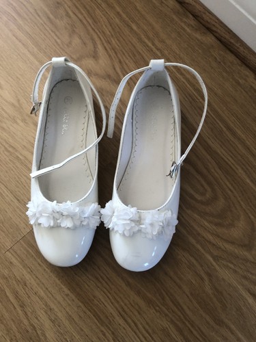 White girls shoes - shoes,
