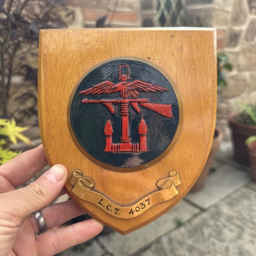 Eagle crest royal navy - l.c.t,