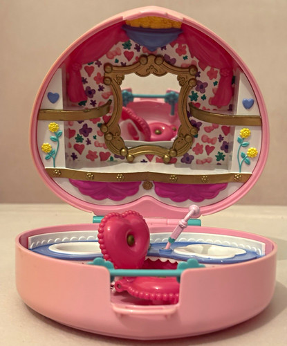 Lucy locket - locket, (polly