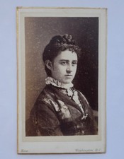 CDV OF A PRETTY 19TH CENTURY