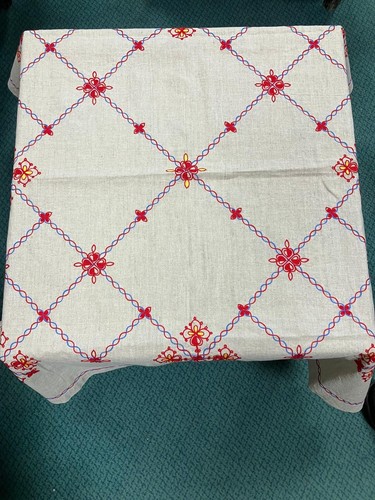 Small embroidered tablecloth - small,