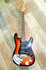 Westfield E1000 Stratocaster Style Sunburst 6 String Electric Guitar +Whammy Bar