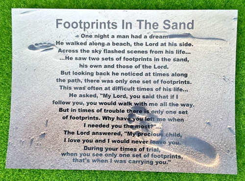 Footprints the sand - in,