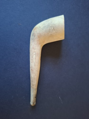 Antique clay pipe - antique, pipe.