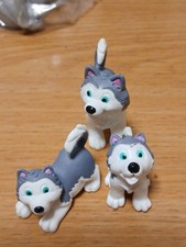 Animal Hospital  Husky trio